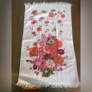 Vintage State Pride Pink Floral Hand Towel